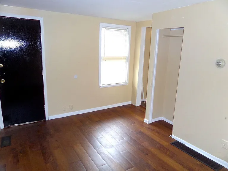 43 Wilson St — Photo 2