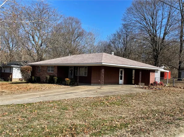 407 Phillips St, Berryville, AR 72616