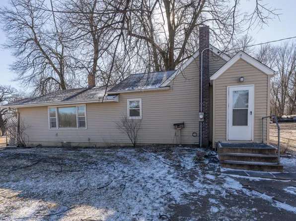 905 4th St SW, Montgomery, MN 56069