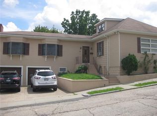 83 Wainwright St, Providence, RI 02908