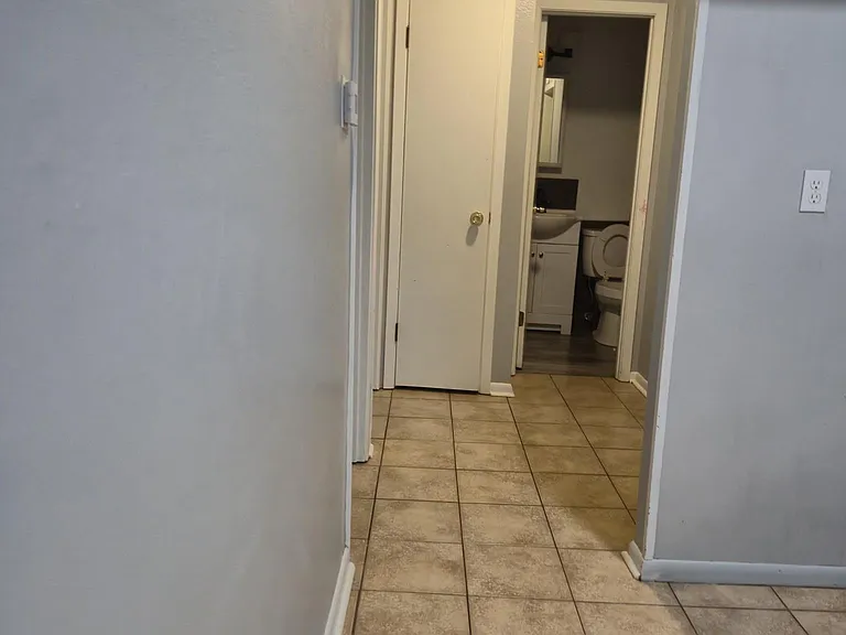 305 S Border St #F — Photo 6