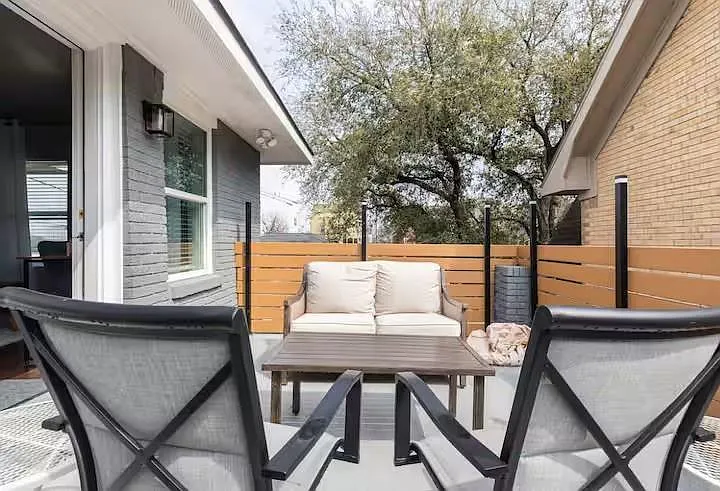 2108 Berry St — Photo 25