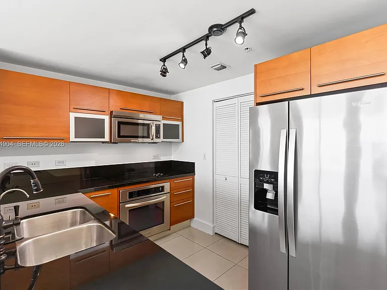 244 Biscayne Blvd #3108 — Photo 12