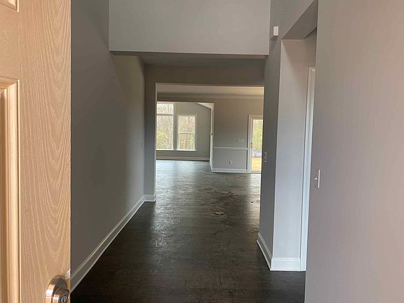 2-Story Foyer