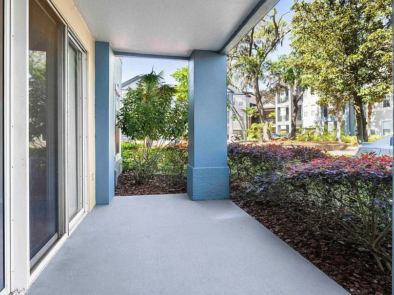 MAA Tampa Oaks — Photo 21