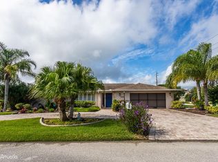 2 Clinton Ct S, Palm Coast, FL 32137