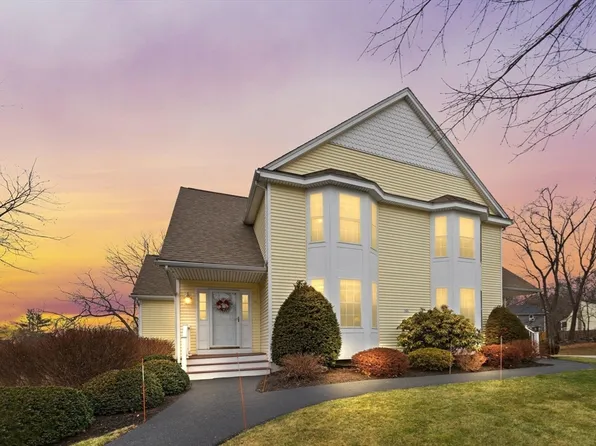 15 Meagans Way #15, Haverhill, MA 01832