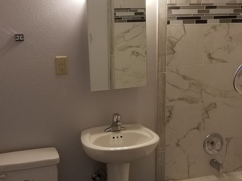 2nd image of 1140 Jones St APT 215