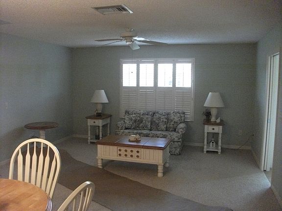 2nd image of 3301 Oakdale Pl