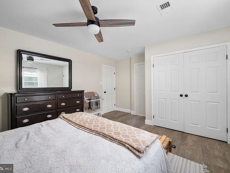 6 Roseville Ct — Photo 38