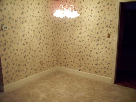 4th image of 1079 Suncrest Orchard Rd