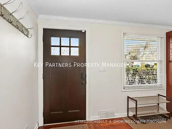 3rd image of 7329 Ash St