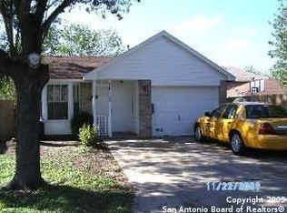 11335 Hatchet Pass Dr, San Antonio, TX 78245
