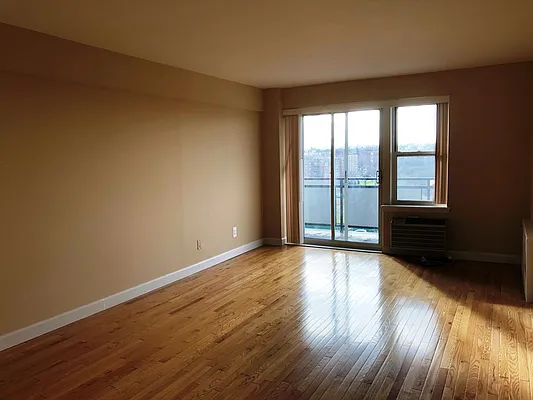 Rented by Prime Realty | media 10