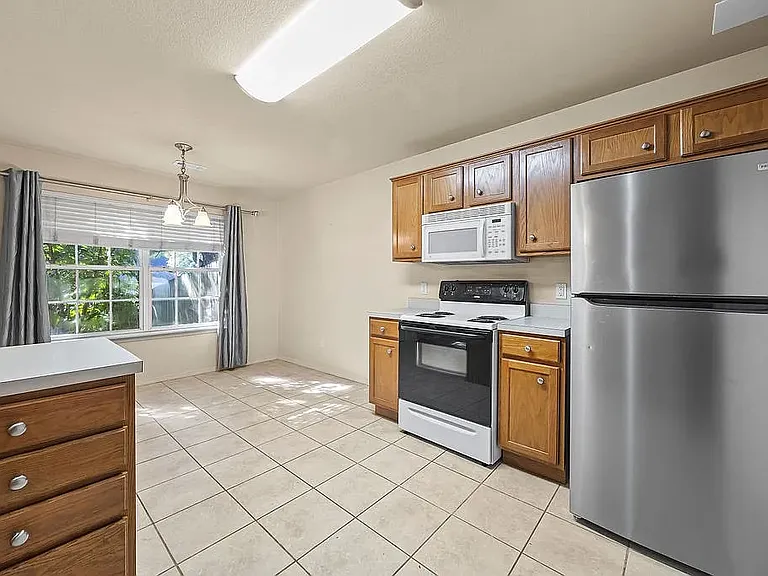 2351 W Skyler Dr — Photo 11