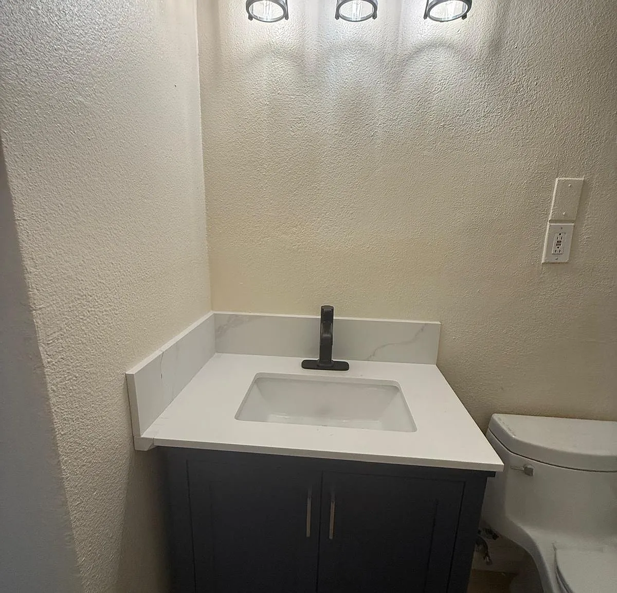 4 bed, 1450 sqft, $5,750 — Photo 2