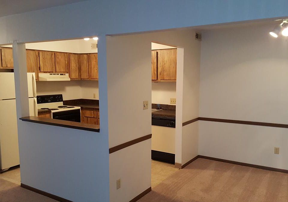 1st image of 1699 Hampton Knoll Dr