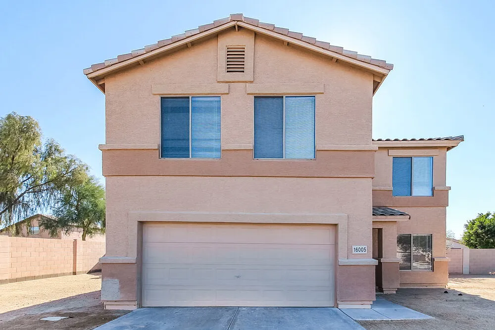 4 bed, 2.5 bath, 1862 sqft, $2,230 — Photo 1