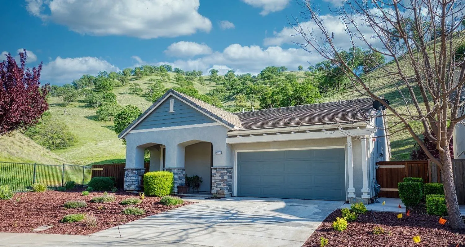 9060 Golf Canyon Dr photo 1