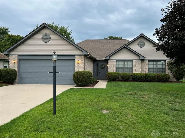 103 Buckcreek Ct, Englewood, OH 45322