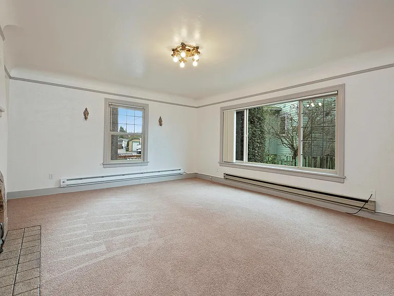 Victor Apartments — Photo 5