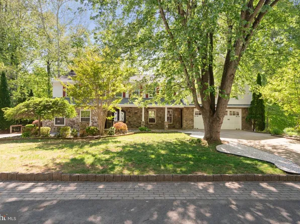 12522 Spring Dr, Manassas, VA 20112