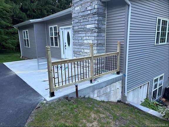 2nd image of 198 Pleasant Ridge Road