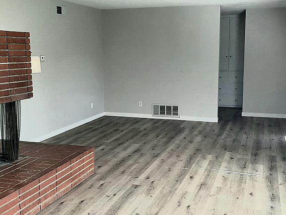 Corner Fireplace & Livingroom