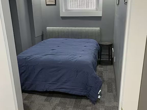 4th image of 1762 S Park Ave