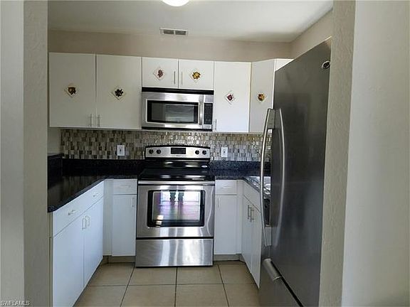5th image of 4560 Everglades Blvd N