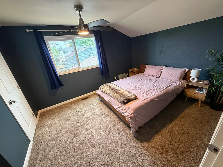 Upstairs bedroom #2
