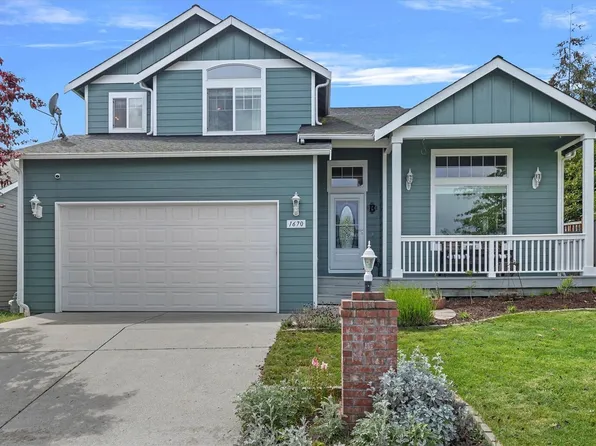 1670 NW Almond Loop, Oak Harbor, WA 98277