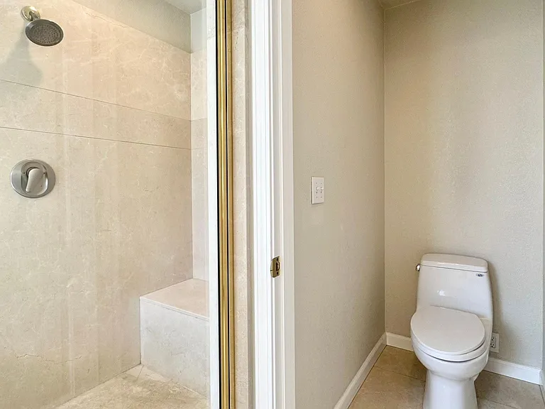 428 8th Ave — Photo 38