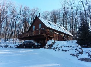 W5451 Burrows Ln, Elkhart Lake, WI 53020