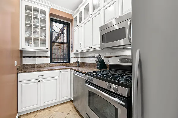 Sold by Douglas Elliman | media 12