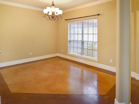 4th image of 17374 Lakeview Dr