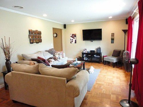 2nd image of 2224 Carlton Way