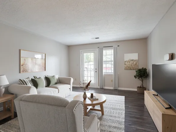 Villages at Spring Hill Apartments