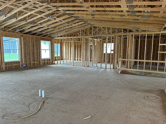 4th image of 5810 Indigo Ave