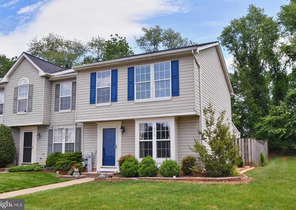 1st image of 933 Lynham Ct #933