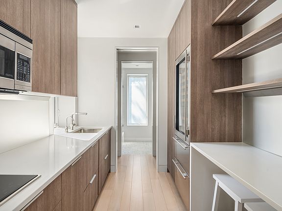 4th image of 44 W 90th St APT 3
