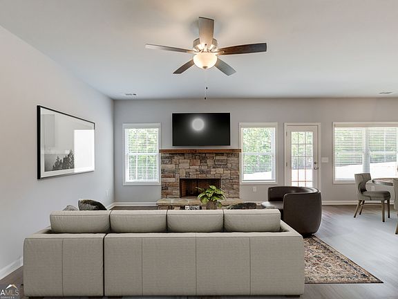 4th image of 311 Cool Springs Rd