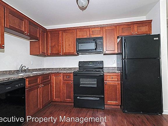 5th image of 1112 Bertling St APT 532