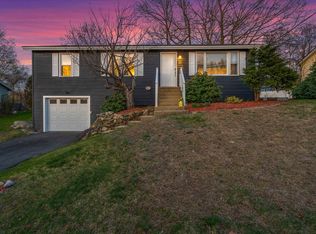 483 Pickering St, Manchester, NH 03104