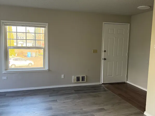 (undisclosed Address), Puyallup, WA 98372