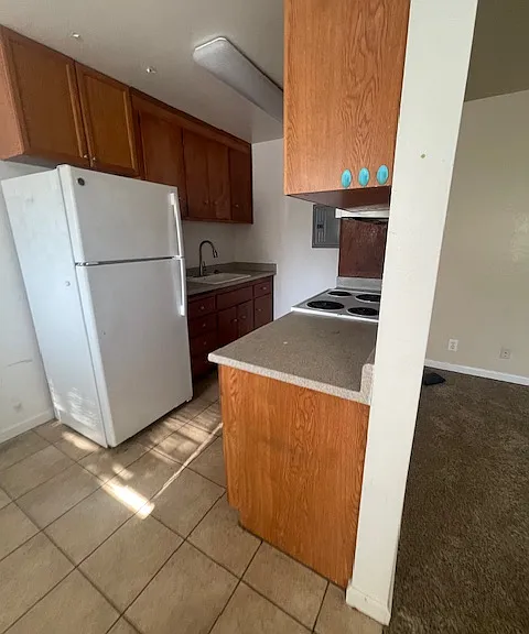 3736 Poinciana Dr — Photo 3