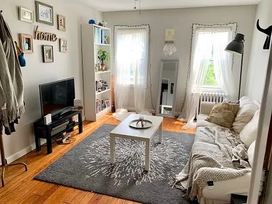 Rented by Corcoran | media 6
