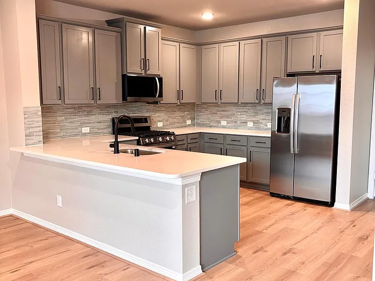 2830 Scanlan Mdw — Photo 6
