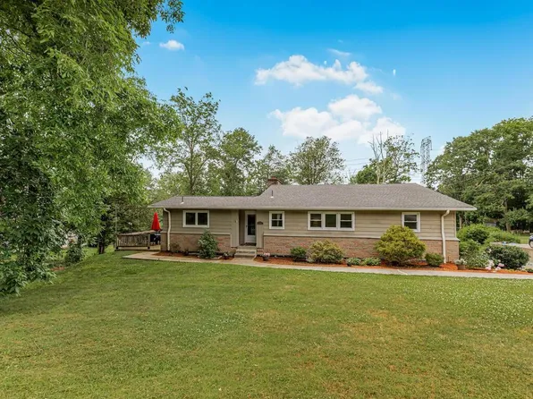 2997 Quinlan Street, Yorktown Heights, NY 10598