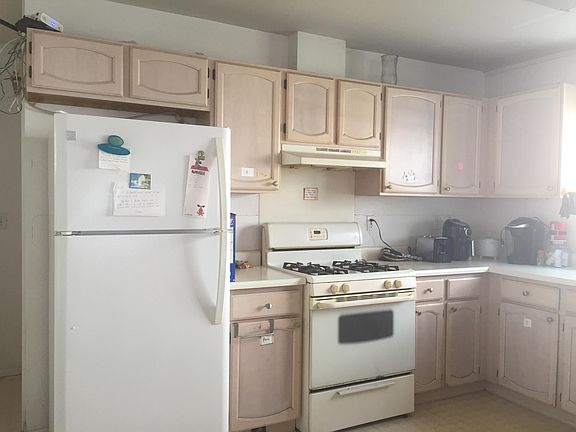 4th image of 1822 Hunnewell St